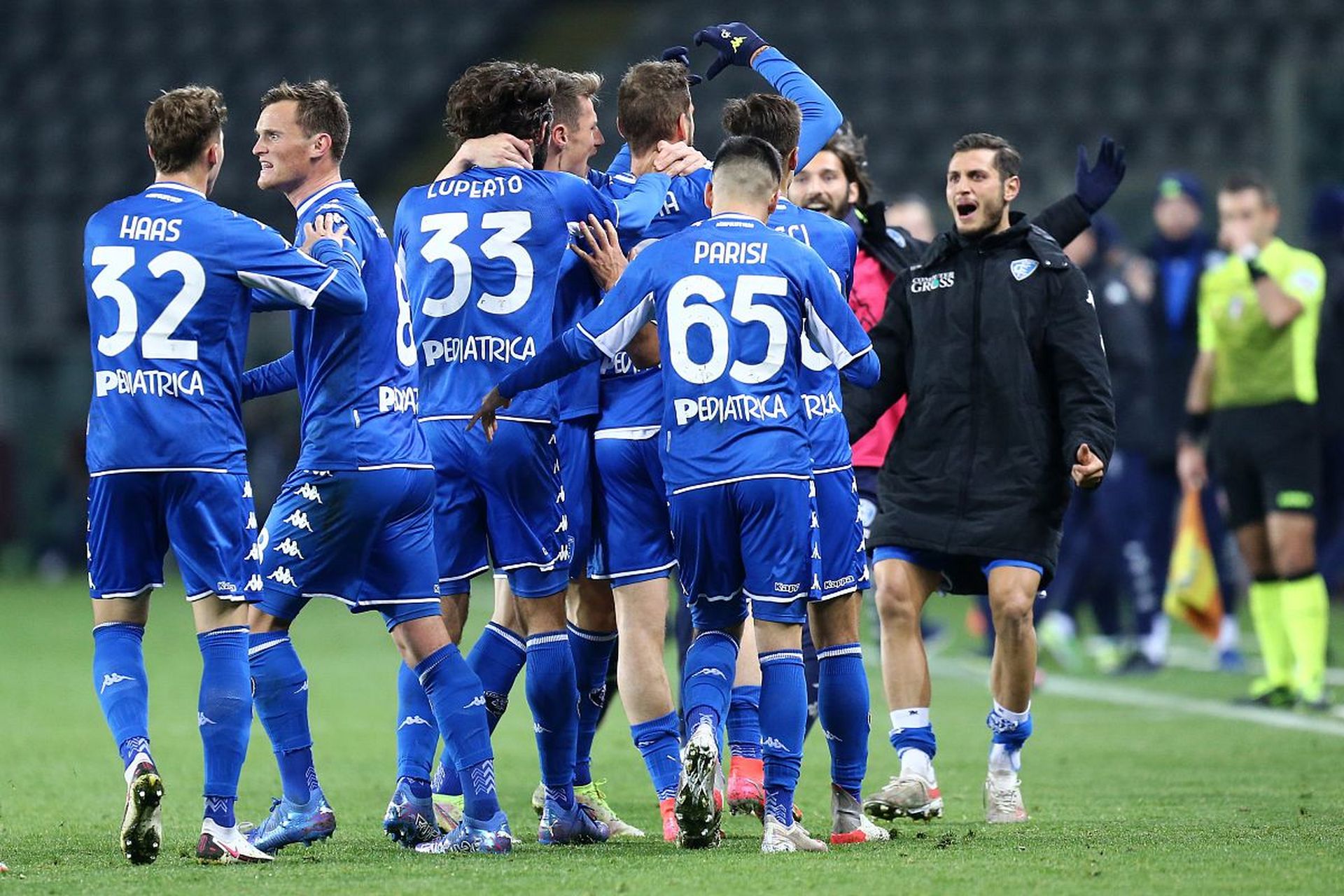 力汇聚成无 力汇聚成无