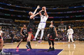 为突出的对 为突出的对